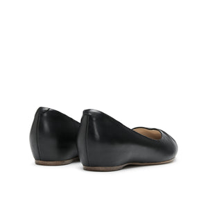 Pleated Leather Point Toe Shoes